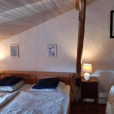 Ferme Beauregard Les Pyrénées Apartamento Artigat